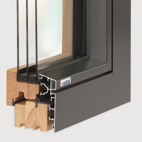 Nahaufnahme mit Schnitt von Holz-Alu Fenster
actual Osttirol